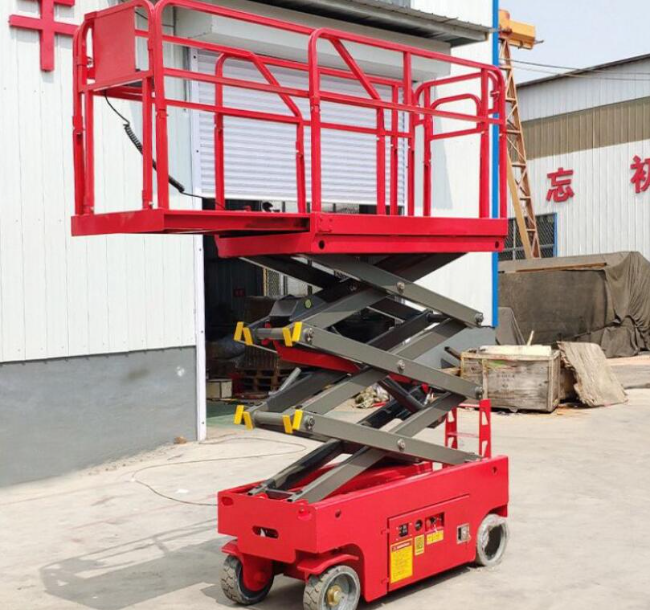 利津移动剪叉式升降机